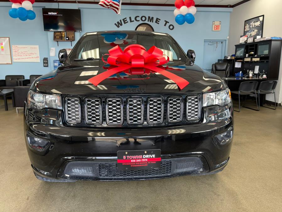 2018 Jeep Grand Cherokee Altitude 4x4 *Ltd Avail*, available for sale in Inwood, New York | 5 Towns Drive. Inwood, New York 2018 Jeep Grand Cherokee Altitude 4x4 *Ltd Avail*, available for sale in Inwood, New York | 5 Towns Drive. Inwood, New York