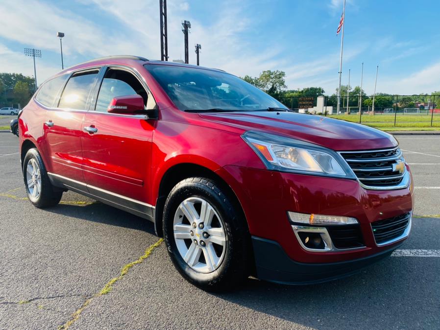 2013 Chevrolet Traverse AWD 4dr LT w/2LT, available for sale in New Britain, Connecticut | Supreme Automotive. New Britain, Connecticut