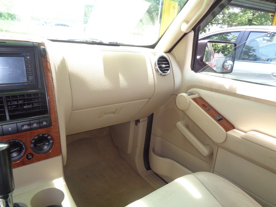2006 Ford Explorer 4dr 114" WB 4.0L Eddie Bauer 4WD, available for sale in Elmont, New York | Sunrise of Elmont. Elmont, New York 2006 Ford Explorer 4dr 114" WB 4.0L Eddie Bauer 4WD, available for sale in Elmont, New York | Sunrise of Elmont. Elmont, New York