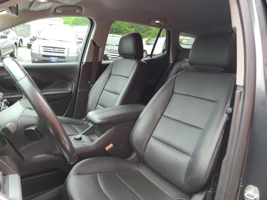 2018 GMC Terrain AWD 4dr SLT, available for sale in Waterbury, Connecticut | National Auto Brokers, Inc.. Waterbury, Connecticut 2018 GMC Terrain AWD 4dr SLT, available for sale in Waterbury, Connecticut | National Auto Brokers, Inc.. Waterbury, Connecticut