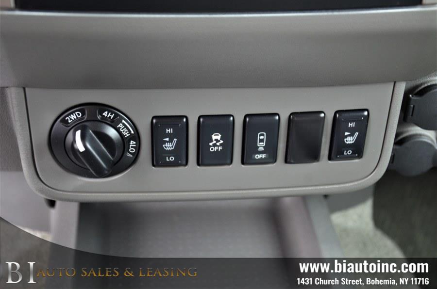 Used Nissan Frontier 4WD Crew Cab SWB Auto SL 2013 | B I Auto Sales. Bohemia, New York Used Nissan Frontier 4WD Crew Cab SWB Auto SL 2013 | B I Auto Sales. Bohemia, New York