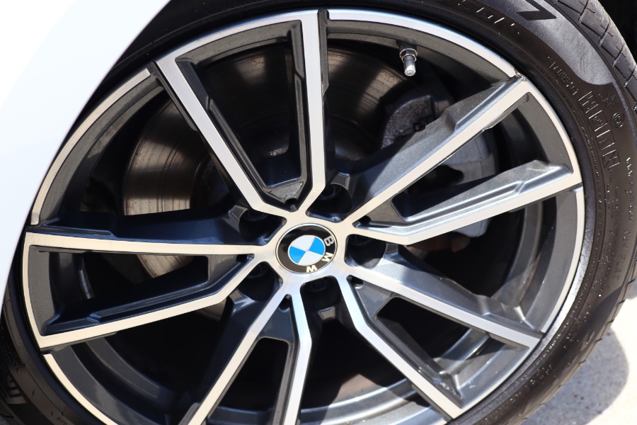 Used BMW 3 Series 330i xDrive Sedan North America 2020 | Hillside Auto Mall Inc.. Jamaica, New York Used BMW 3 Series 330i xDrive Sedan North America 2020 | Hillside Auto Mall Inc.. Jamaica, New York