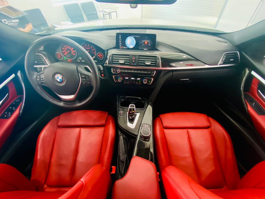 Used BMW 3 Series 330i xDrive Sedan 2018 | Luxury Motor Club. Franklin Square, New York Used BMW 3 Series 330i xDrive Sedan 2018 | Luxury Motor Club. Franklin Square, New York