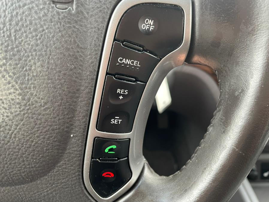 2011 Hyundai Santa Fe AWD 4dr V6 Auto SE, available for sale in Manchester, Connecticut | Carsonmain LLC. Manchester, Connecticut 2011 Hyundai Santa Fe AWD 4dr V6 Auto SE, available for sale in Manchester, Connecticut | Carsonmain LLC. Manchester, Connecticut