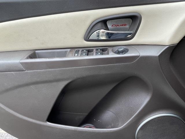 Used Chevrolet Cruze 2LT 2011 | Hillside Auto Outlet. Jamaica, New York Used Chevrolet Cruze 2LT 2011 | Hillside Auto Outlet. Jamaica, New York
