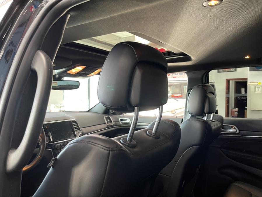 Used Jeep Grand Cherokee Limited 4x4 2020 | 5 Towns Drive. Inwood, New York Used Jeep Grand Cherokee Limited 4x4 2020 | 5 Towns Drive. Inwood, New York