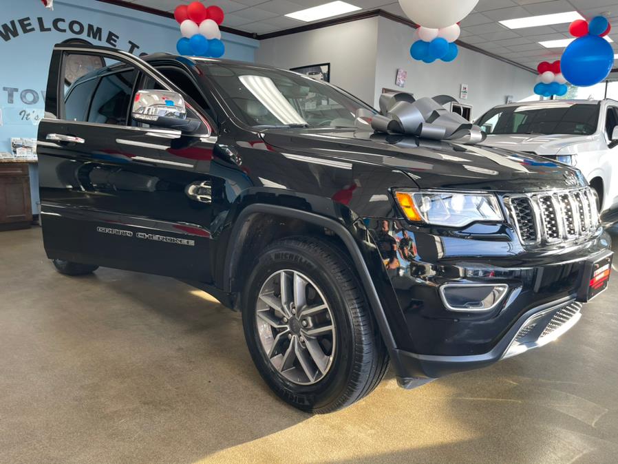 Used Jeep Grand Cherokee Limited 4x4 2020 | 5 Towns Drive. Inwood, New York Used Jeep Grand Cherokee Limited 4x4 2020 | 5 Towns Drive. Inwood, New York