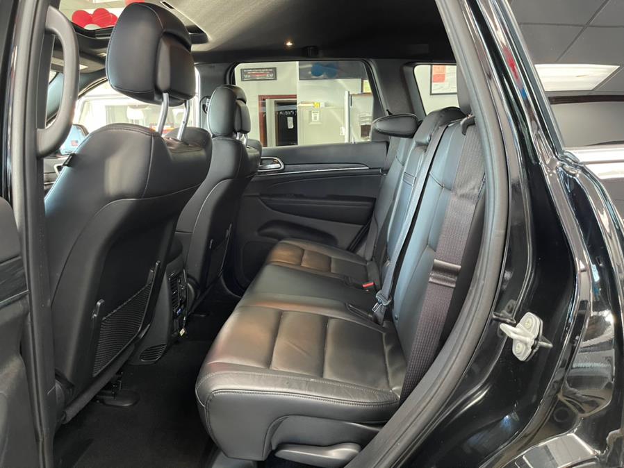 Used Jeep Grand Cherokee Limited 4x4 2020 | 5 Towns Drive. Inwood, New York Used Jeep Grand Cherokee Limited 4x4 2020 | 5 Towns Drive. Inwood, New York