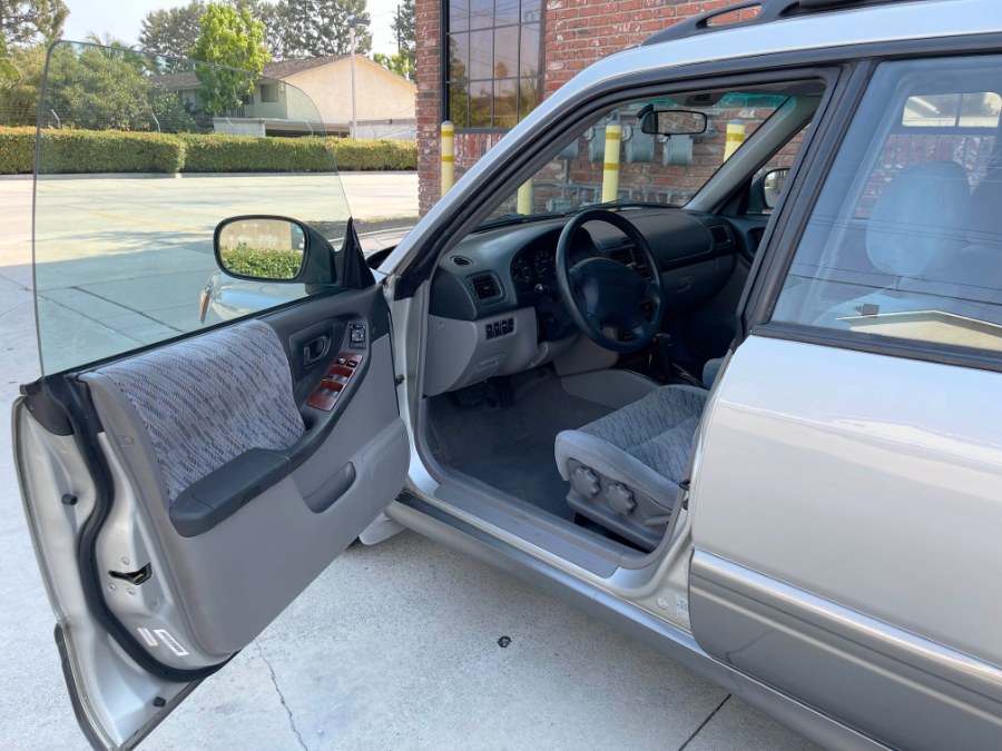 Used Subaru Forester 4dr S Auto 2000 | Pacific Green Line. Stanton, California Used Subaru Forester 4dr S Auto 2000 | Pacific Green Line. Stanton, California