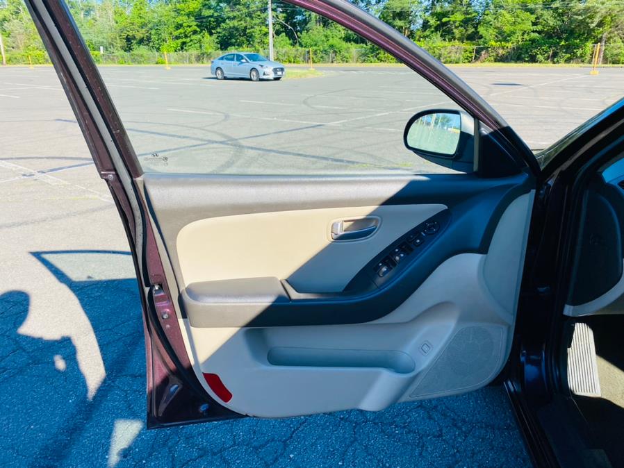 Used Hyundai Elantra 4dr Sdn Auto GLS PZEV 2008 | Supreme Automotive. New Britain, Connecticut Used Hyundai Elantra 4dr Sdn Auto GLS PZEV 2008 | Supreme Automotive. New Britain, Connecticut
