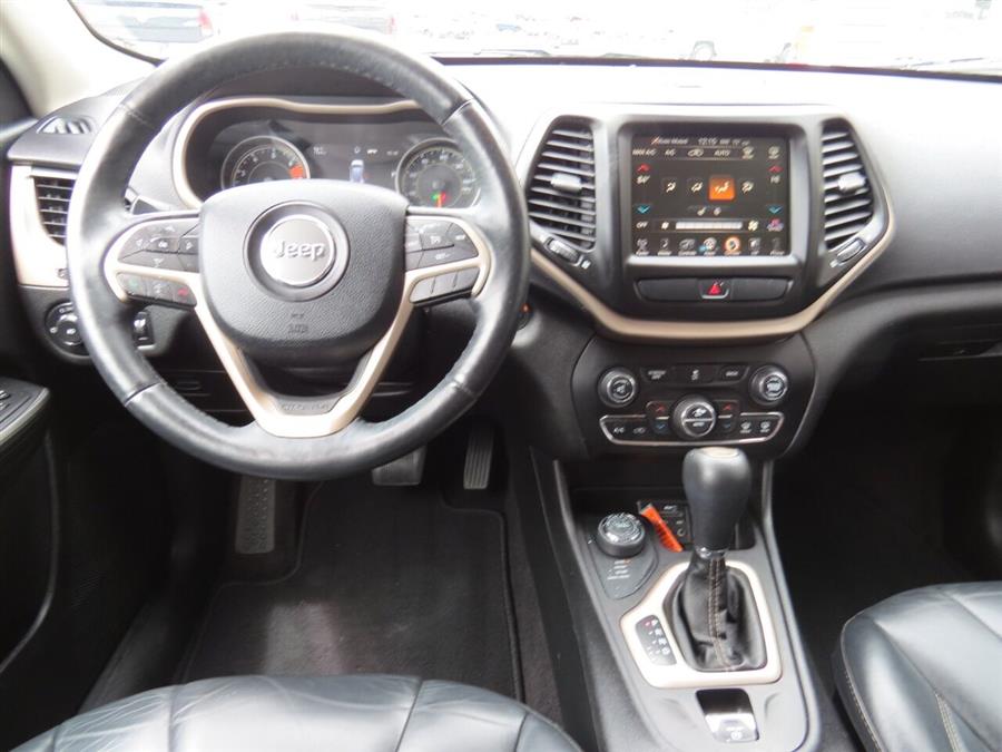 Used Jeep Cherokee Limited 4x4 4dr SUV 2017 | Lake City Exports Inc. Auburn, Maine Used Jeep Cherokee Limited 4x4 4dr SUV 2017 | Lake City Exports Inc. Auburn, Maine