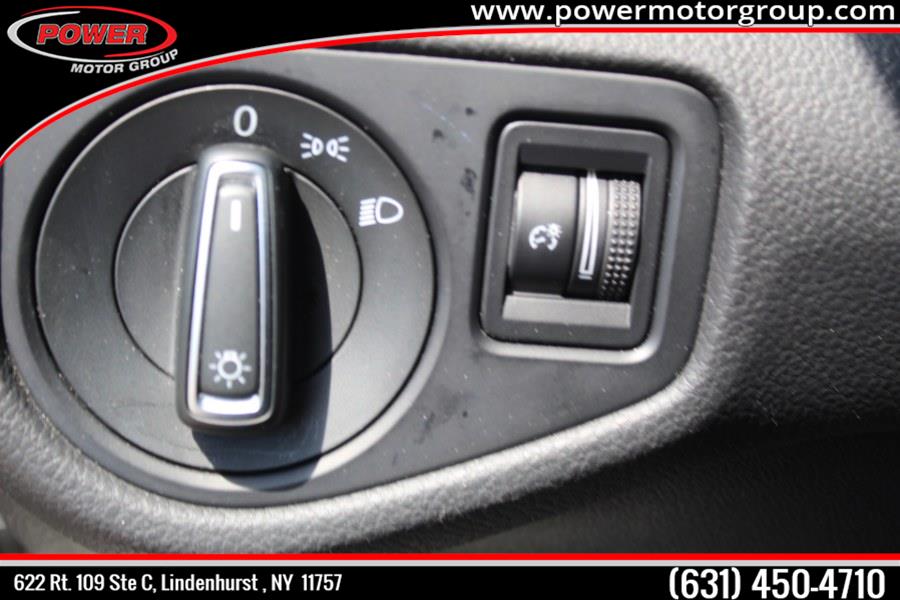 Used Volkswagen Golf 4dr HB Auto TSI S w/Sunroof 2016 | Power Motor Group. Lindenhurst, New York Used Volkswagen Golf 4dr HB Auto TSI S w/Sunroof 2016 | Power Motor Group. Lindenhurst, New York
