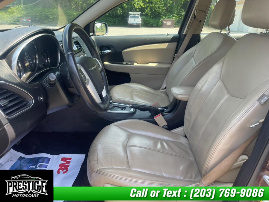 Used Chrysler 200 4dr Sdn Limited 2013 | J&J Auto Sales & Repairs llc DBA Prestige Motorcar. Oakville, Connecticut Used Chrysler 200 4dr Sdn Limited 2013 | J&J Auto Sales & Repairs llc DBA Prestige Motorcar. Oakville, Connecticut