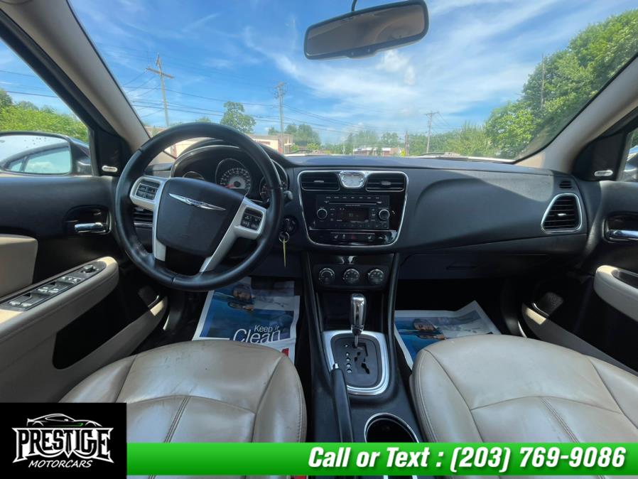 Used Chrysler 200 4dr Sdn Limited 2013 | J&J Auto Sales & Repairs llc DBA Prestige Motorcar. Oakville, Connecticut Used Chrysler 200 4dr Sdn Limited 2013 | J&J Auto Sales & Repairs llc DBA Prestige Motorcar. Oakville, Connecticut
