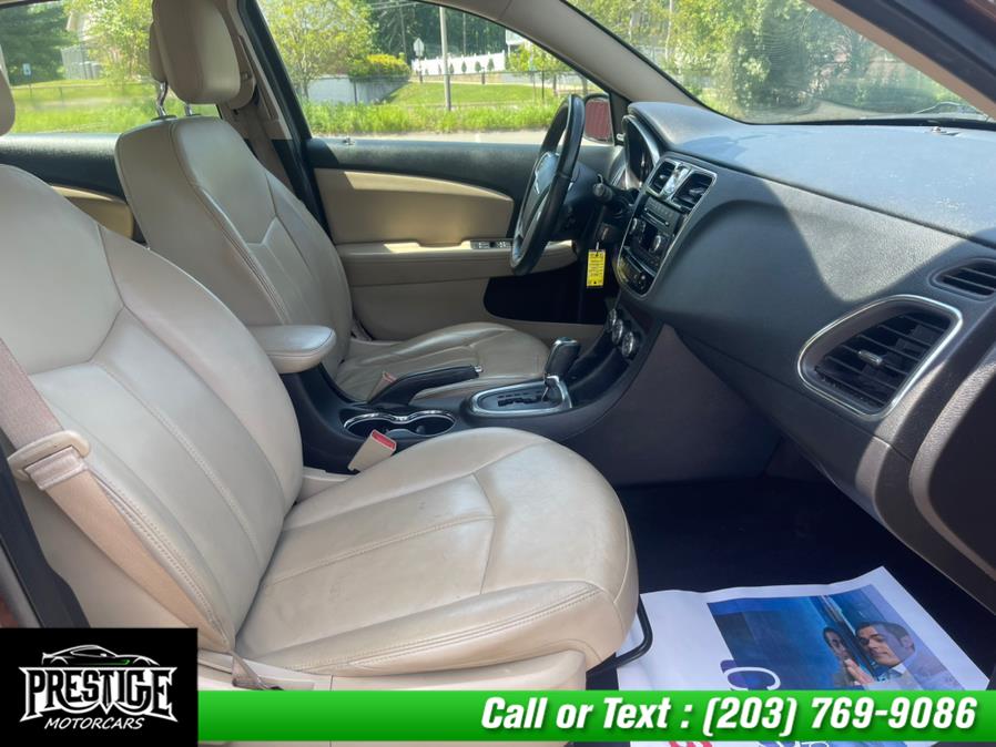 Used Chrysler 200 4dr Sdn Limited 2013 | J&J Auto Sales & Repairs llc DBA Prestige Motorcar. Oakville, Connecticut Used Chrysler 200 4dr Sdn Limited 2013 | J&J Auto Sales & Repairs llc DBA Prestige Motorcar. Oakville, Connecticut
