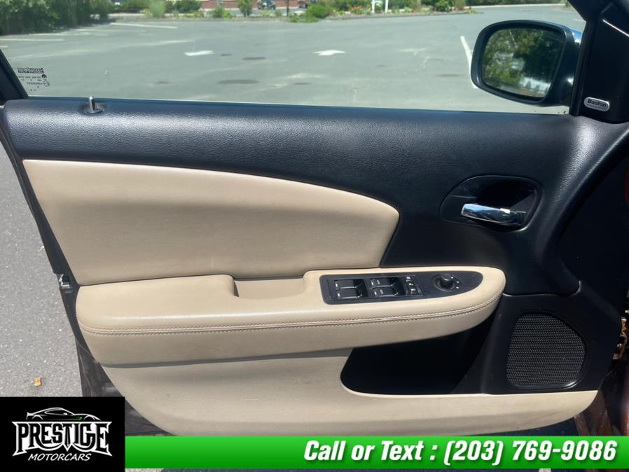 Used Chrysler 200 4dr Sdn Limited 2013 | J&J Auto Sales & Repairs llc DBA Prestige Motorcar. Oakville, Connecticut Used Chrysler 200 4dr Sdn Limited 2013 | J&J Auto Sales & Repairs llc DBA Prestige Motorcar. Oakville, Connecticut