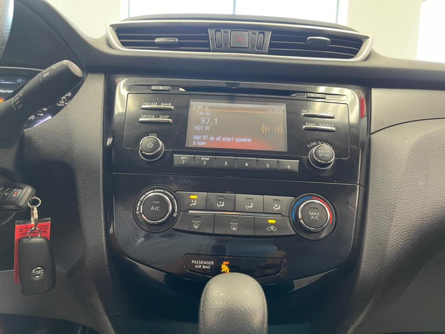 Used Nissan Rogue FWD 4dr S 2016 | 5 Towns Drive. Inwood, New York Used Nissan Rogue FWD 4dr S 2016 | 5 Towns Drive. Inwood, New York