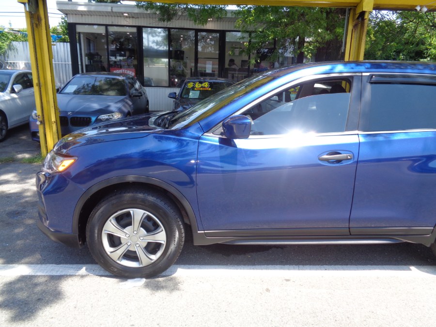 Used Nissan Rogue FWD S 2017 | Sunrise of Elmont. Elmont, New York Used Nissan Rogue FWD S 2017 | Sunrise of Elmont. Elmont, New York