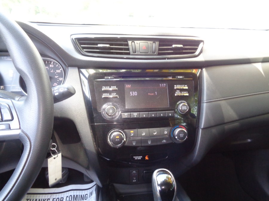 Used Nissan Rogue FWD S 2017 | Sunrise of Elmont. Elmont, New York Used Nissan Rogue FWD S 2017 | Sunrise of Elmont. Elmont, New York