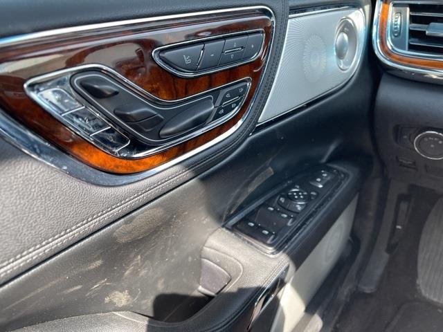 Used Lincoln Continental Reserve 2017 | Blasius Federal Road. Brookfield, Connecticut Used Lincoln Continental Reserve 2017 | Blasius Federal Road. Brookfield, Connecticut