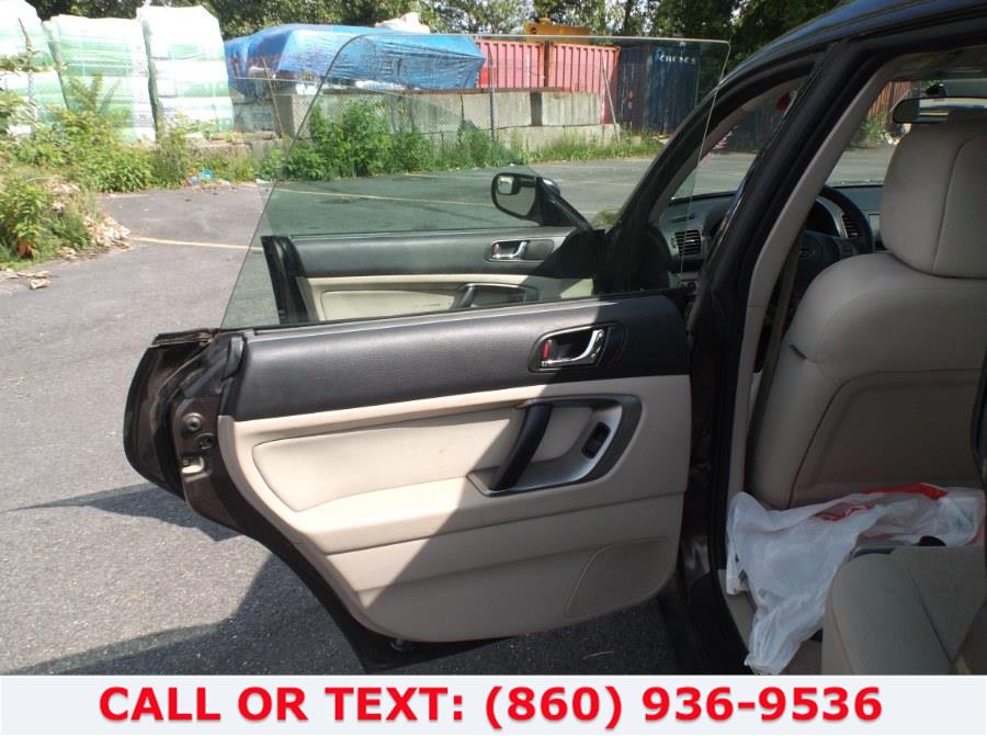 Used Subaru Outback 4dr H4 Auto LL Bean w/Nav 2008 | Lee Motors Sales Inc. Hartford, Connecticut Used Subaru Outback 4dr H4 Auto LL Bean w/Nav 2008 | Lee Motors Sales Inc. Hartford, Connecticut