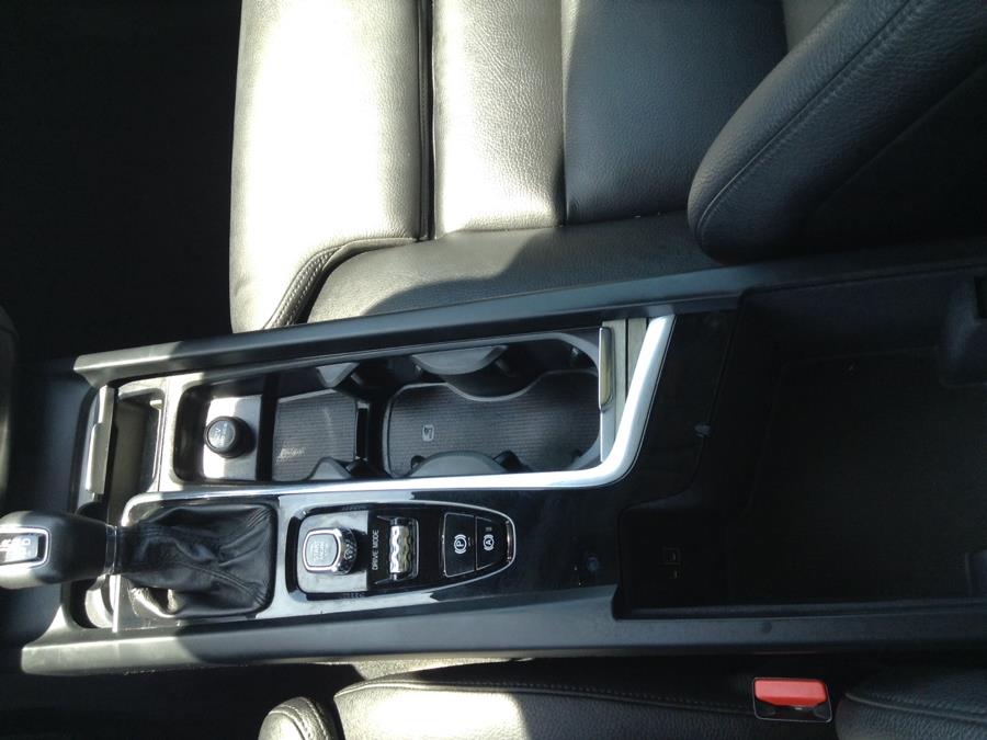 Used Volvo XC60 T6 AWD Inscription 2018 | Eurocars Plus. Groton, Connecticut Used Volvo XC60 T6 AWD Inscription 2018 | Eurocars Plus. Groton, Connecticut