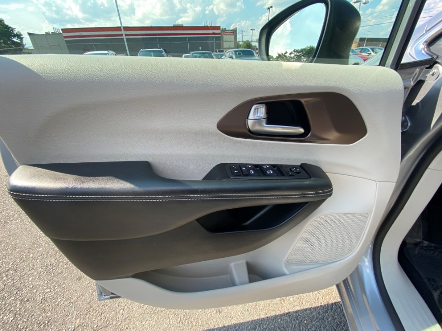 Used Chrysler Voyager LXI FWD 2020 | Inman Motors Sales. Medford, Massachusetts Used Chrysler Voyager LXI FWD 2020 | Inman Motors Sales. Medford, Massachusetts