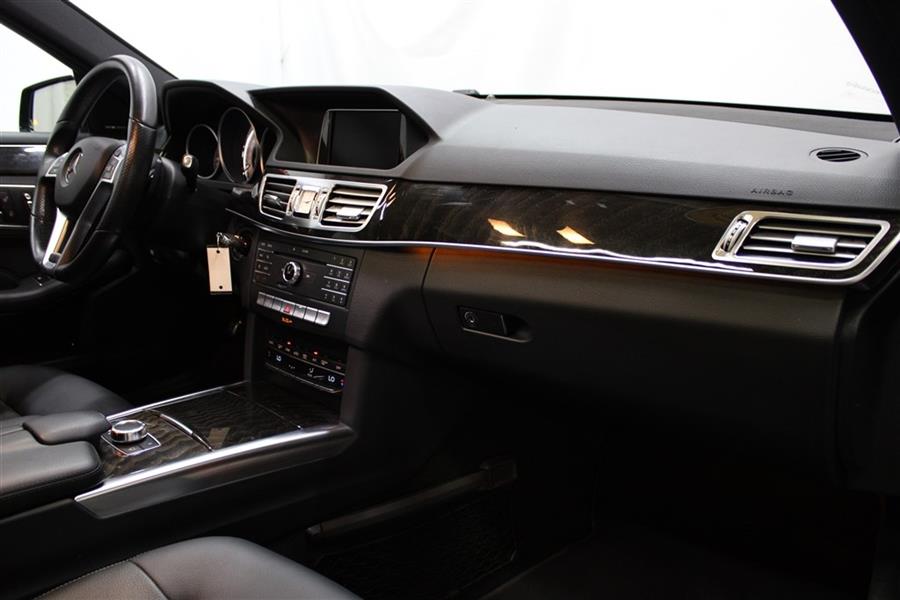 Used Mercedes-benz e 350 4MATIC 2016 | Fast Track Motors. Paterson, New Jersey Used Mercedes-benz e 350 4MATIC 2016 | Fast Track Motors. Paterson, New Jersey