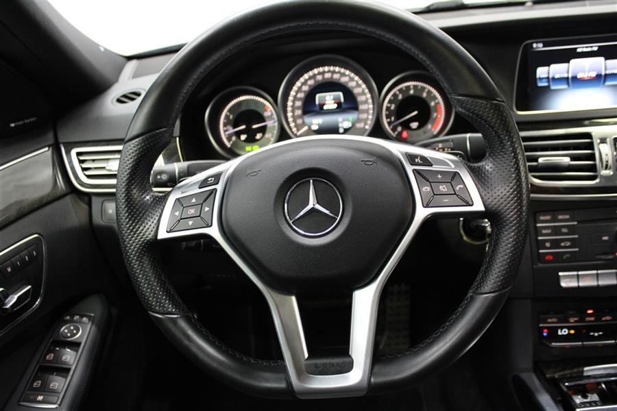 Used Mercedes-benz e 350 4MATIC 2016 | Fast Track Motors. Paterson, New Jersey Used Mercedes-benz e 350 4MATIC 2016 | Fast Track Motors. Paterson, New Jersey