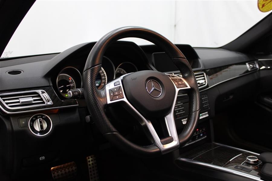 Used Mercedes-benz e 350 4MATIC 2016 | Fast Track Motors. Paterson, New Jersey Used Mercedes-benz e 350 4MATIC 2016 | Fast Track Motors. Paterson, New Jersey