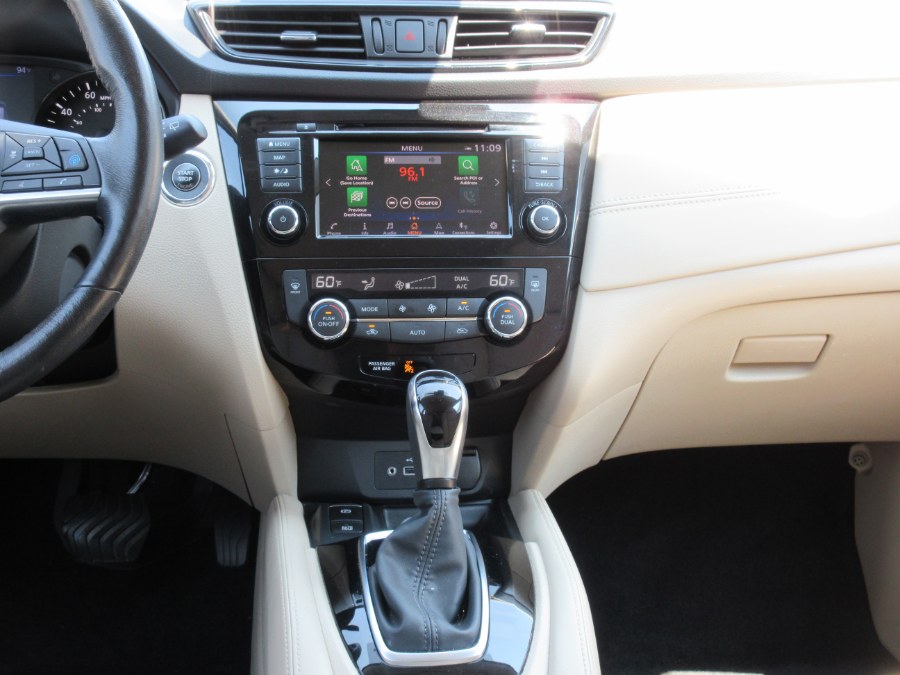 2018 Nissan Rogue AWD SL, available for sale in Linden, New Jersey | Route 27 Auto Mall. Linden, New Jersey 2018 Nissan Rogue AWD SL, available for sale in Linden, New Jersey | Route 27 Auto Mall. Linden, New Jersey
