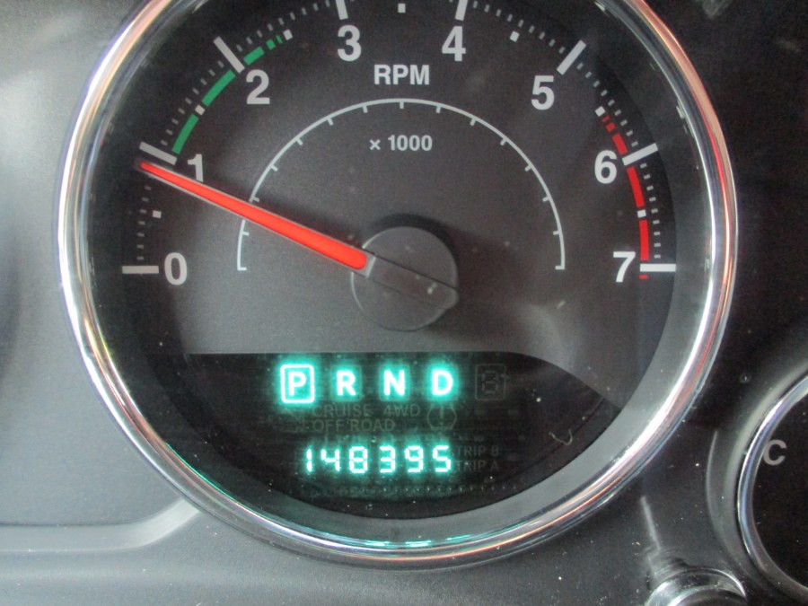 2011 Jeep Wrangler Unlimited 4WD 4dr Sahara, available for sale in Suffield, Connecticut | Suffield Auto LLC. Suffield, Connecticut 2011 Jeep Wrangler Unlimited 4WD 4dr Sahara, available for sale in Suffield, Connecticut | Suffield Auto LLC. Suffield, Connecticut