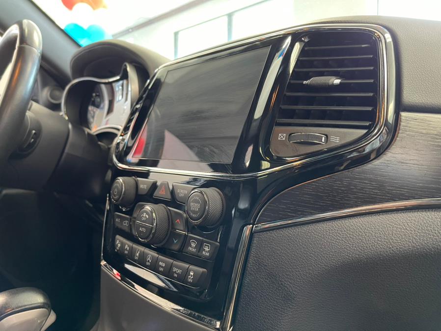 Used Jeep Grand Cherokee High Altitude 4x2 2020 | 5 Towns Drive. Inwood, New York Used Jeep Grand Cherokee High Altitude 4x2 2020 | 5 Towns Drive. Inwood, New York