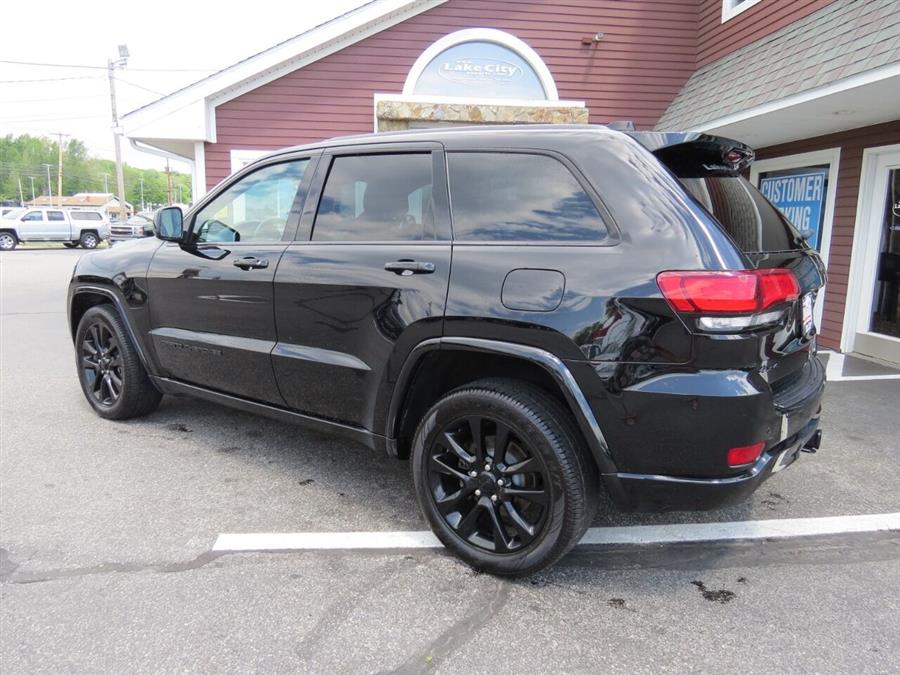 Used Jeep Grand Cherokee Altitude 4x4 4dr SUV 2017 | Lake City Exports Inc. Auburn, Maine Used Jeep Grand Cherokee Altitude 4x4 4dr SUV 2017 | Lake City Exports Inc. Auburn, Maine
