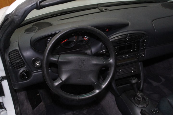 Used Porsche Boxster 2dr Roadster Manual 1998 | New England Auto Sales LLC. Plainville, Connecticut Used Porsche Boxster 2dr Roadster Manual 1998 | New England Auto Sales LLC. Plainville, Connecticut