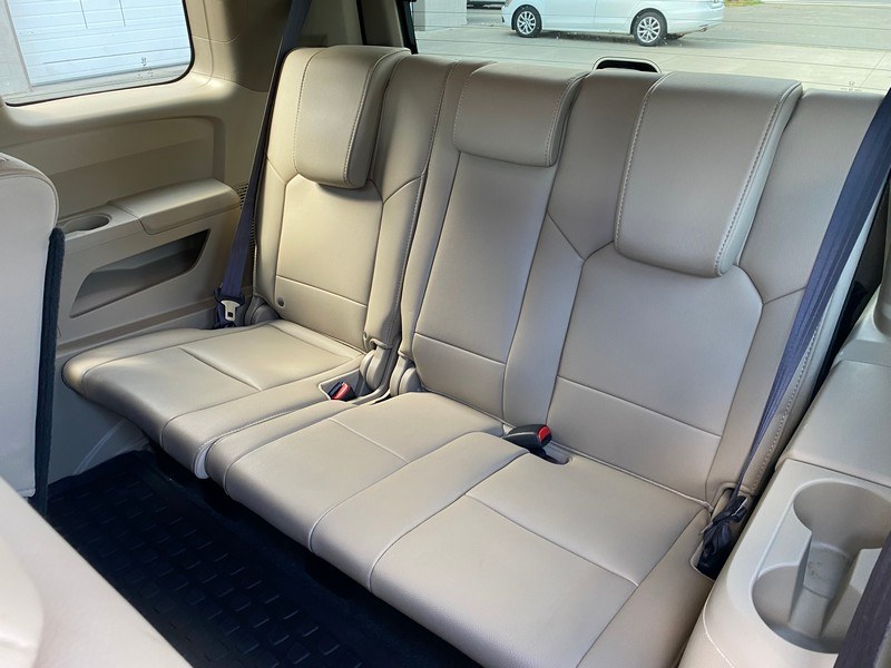 Used Honda Pilot 4WD 4dr Touring w/RES & Navi 2014 | Union Street Auto Sales. West Springfield, Massachusetts Used Honda Pilot 4WD 4dr Touring w/RES & Navi 2014 | Union Street Auto Sales. West Springfield, Massachusetts