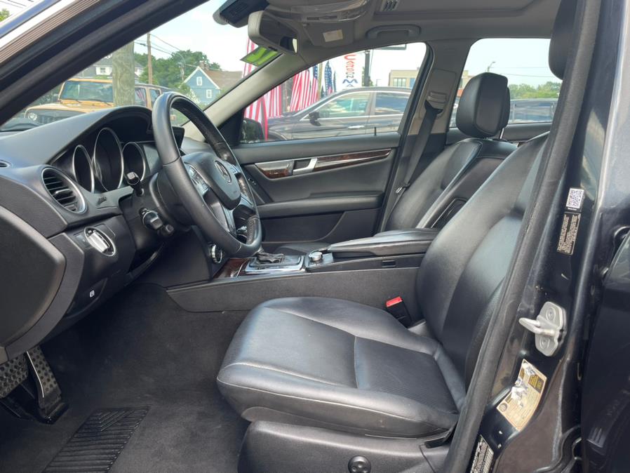 Used Mercedes-Benz C-Class 4dr Sdn C300 Sport 4MATIC 2012 | Carsonmain LLC. Manchester, Connecticut Used Mercedes-Benz C-Class 4dr Sdn C300 Sport 4MATIC 2012 | Carsonmain LLC. Manchester, Connecticut