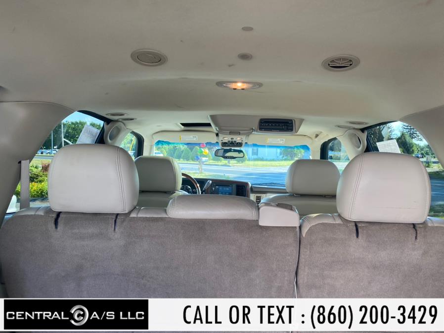 2005 Cadillac Escalade 4dr AWD, available for sale in East Windsor, Connecticut | Central A/S LLC. East Windsor, Connecticut 2005 Cadillac Escalade 4dr AWD, available for sale in East Windsor, Connecticut | Central A/S LLC. East Windsor, Connecticut