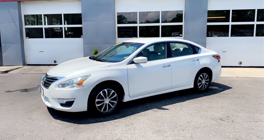 2014 Nissan Altima 2.5 S, available for sale in Waterbury, Connecticut | West End Automotive Center. Waterbury, Connecticut 2014 Nissan Altima 2.5 S, available for sale in Waterbury, Connecticut | West End Automotive Center. Waterbury, Connecticut