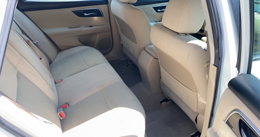 2014 Nissan Altima 2.5 S, available for sale in Waterbury, Connecticut | West End Automotive Center. Waterbury, Connecticut 2014 Nissan Altima 2.5 S, available for sale in Waterbury, Connecticut | West End Automotive Center. Waterbury, Connecticut
