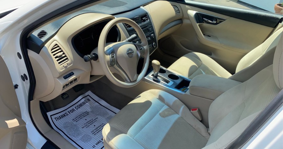 2014 Nissan Altima 2.5 S, available for sale in Waterbury, Connecticut | West End Automotive Center. Waterbury, Connecticut 2014 Nissan Altima 2.5 S, available for sale in Waterbury, Connecticut | West End Automotive Center. Waterbury, Connecticut