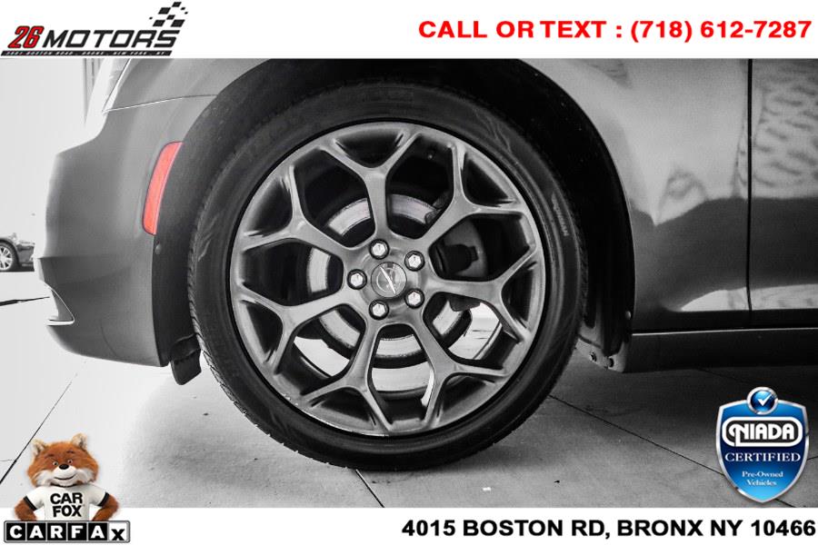 Used Chrysler 300 300S RWD 2019 | 26 Motors Corp. Bronx, New York Used Chrysler 300 300S RWD 2019 | 26 Motors Corp. Bronx, New York