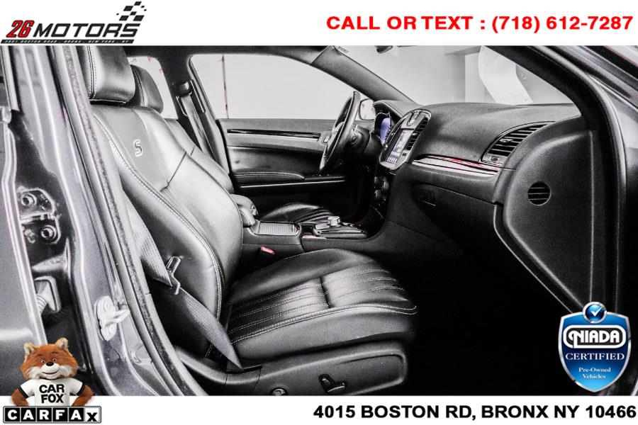 Used Chrysler 300 300S RWD 2019 | 26 Motors Corp. Bronx, New York Used Chrysler 300 300S RWD 2019 | 26 Motors Corp. Bronx, New York
