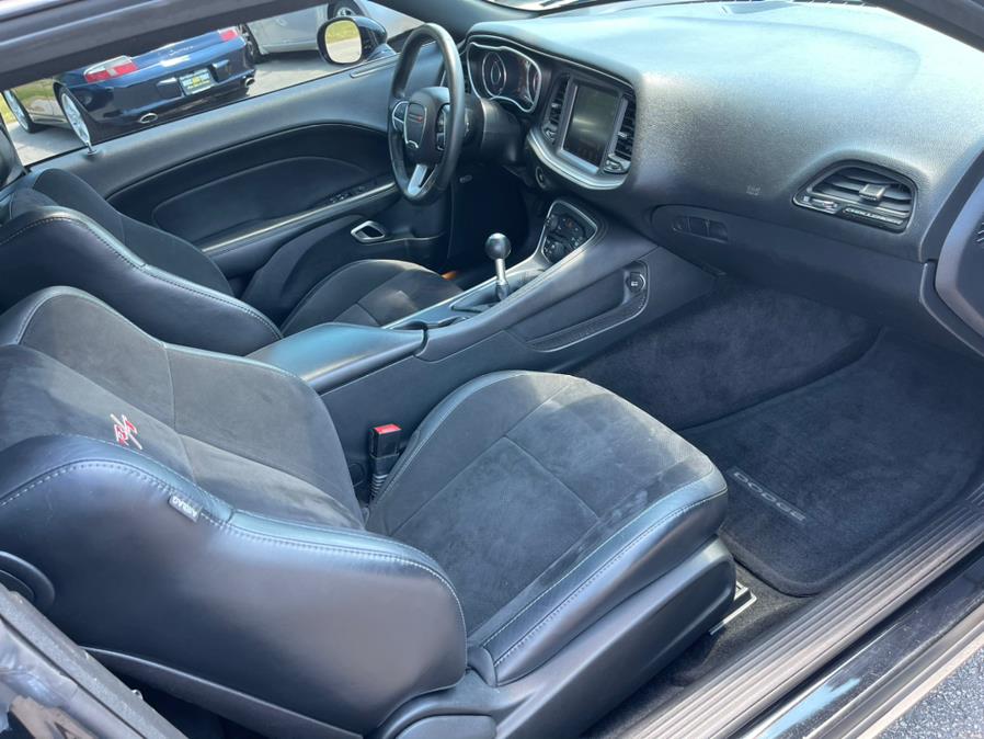 2016 Dodge Challenger 2dr Cpe R/T, available for sale in South Windsor, Connecticut | Mike And Tony Auto Sales, Inc. South Windsor, Connecticut 2016 Dodge Challenger 2dr Cpe R/T, available for sale in South Windsor, Connecticut | Mike And Tony Auto Sales, Inc. South Windsor, Connecticut