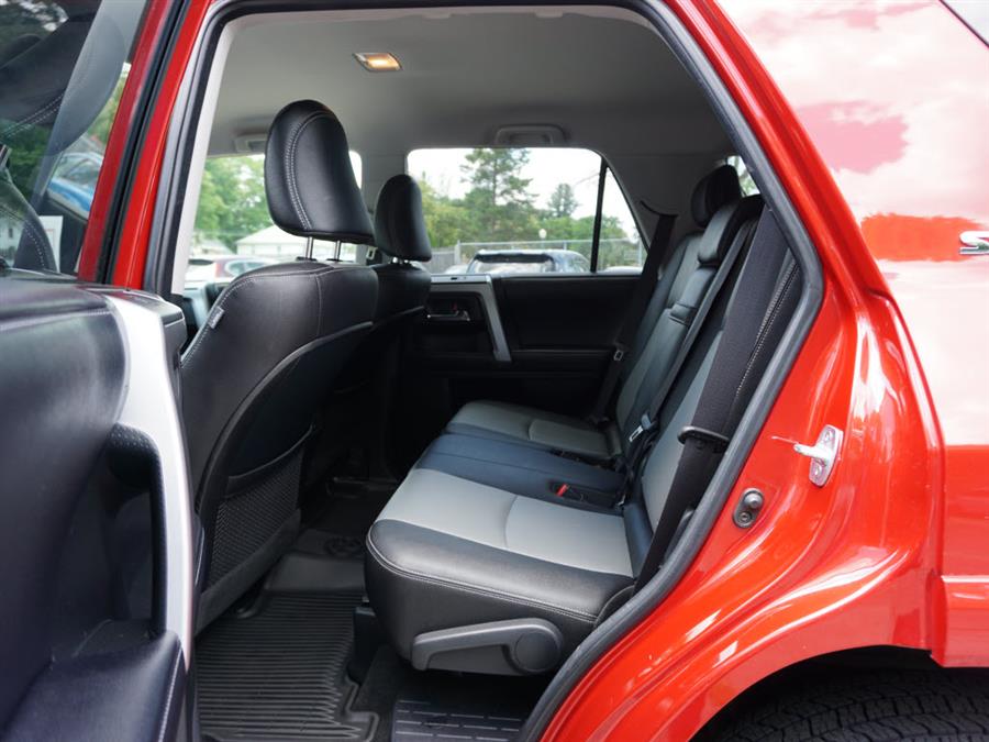 Used Toyota 4runner SR5 2017 | Autouse. Andover, Massachusetts Used Toyota 4runner SR5 2017 | Autouse. Andover, Massachusetts