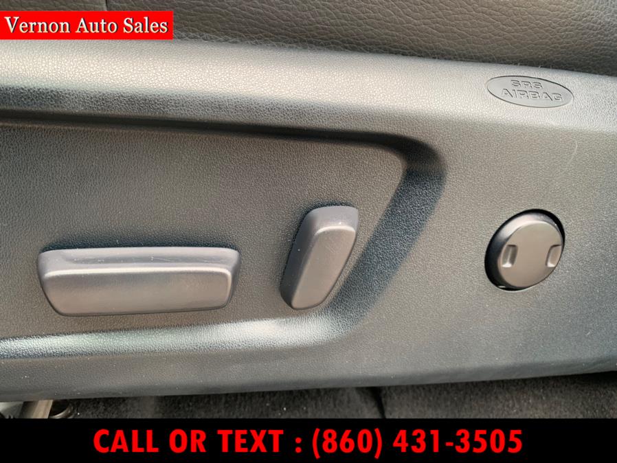 Used Toyota Tundra 4WD Limited CrewMax 5.5'' Bed 5.7L (Natl) 2017 | Vernon Auto Sale & Service. Manchester, Connecticut Used Toyota Tundra 4WD Limited CrewMax 5.5'' Bed 5.7L (Natl) 2017 | Vernon Auto Sale & Service. Manchester, Connecticut