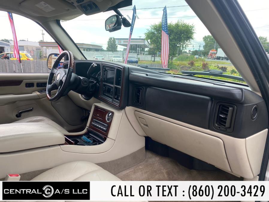Used Cadillac Escalade 4dr AWD 2006 | Central A/S LLC. East Windsor, Connecticut Used Cadillac Escalade 4dr AWD 2006 | Central A/S LLC. East Windsor, Connecticut