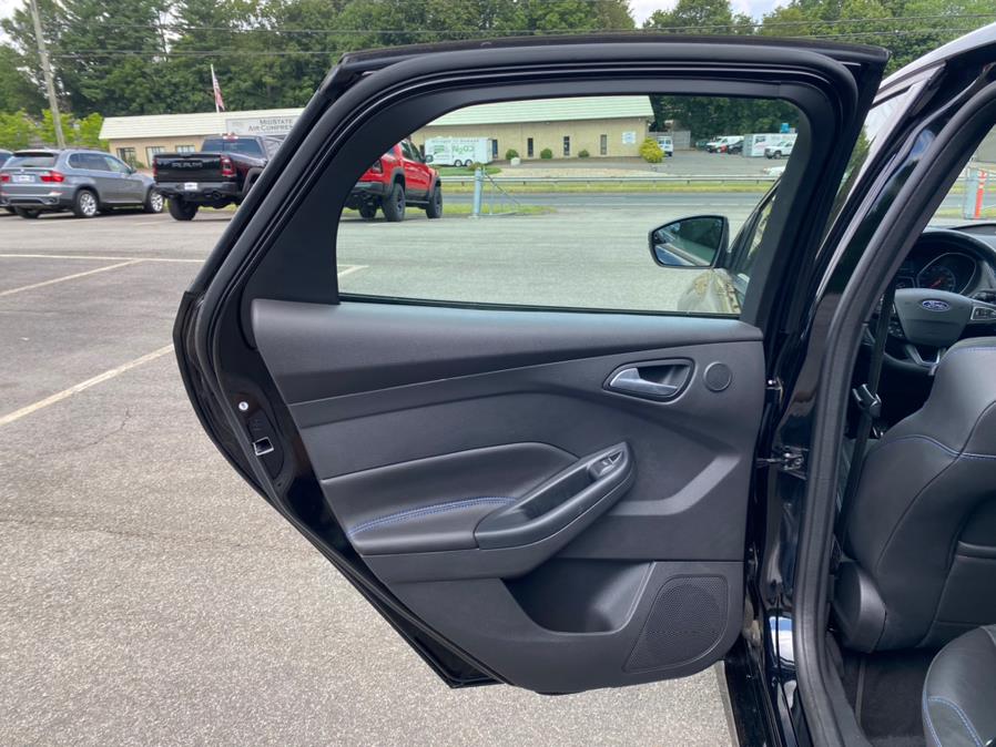 Used Ford Focus RS Hatch 2017 | Tru Auto Mall. Berlin, Connecticut Used Ford Focus RS Hatch 2017 | Tru Auto Mall. Berlin, Connecticut