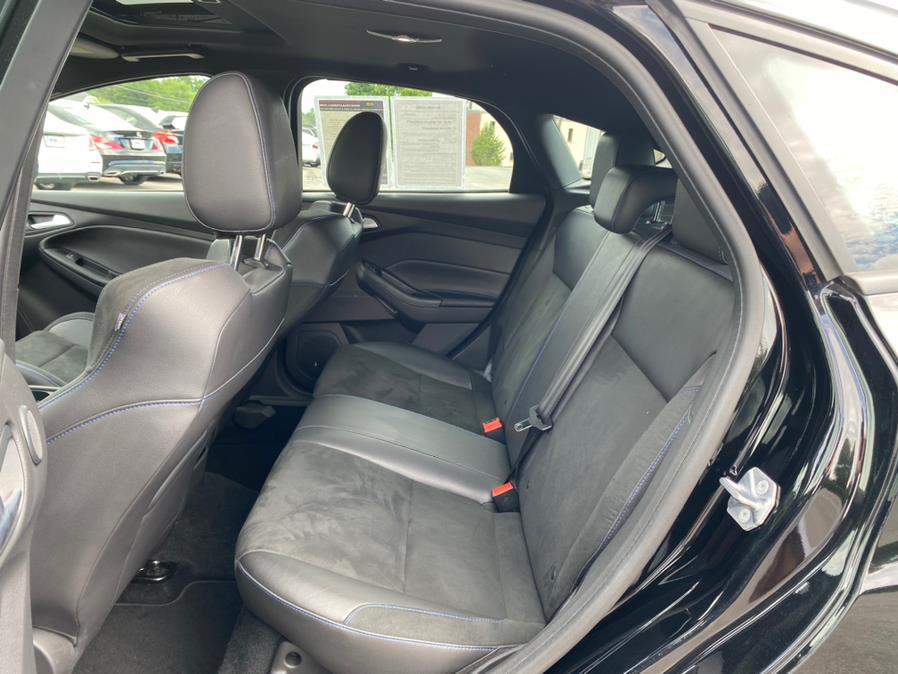 Used Ford Focus RS Hatch 2017 | Tru Auto Mall. Berlin, Connecticut Used Ford Focus RS Hatch 2017 | Tru Auto Mall. Berlin, Connecticut