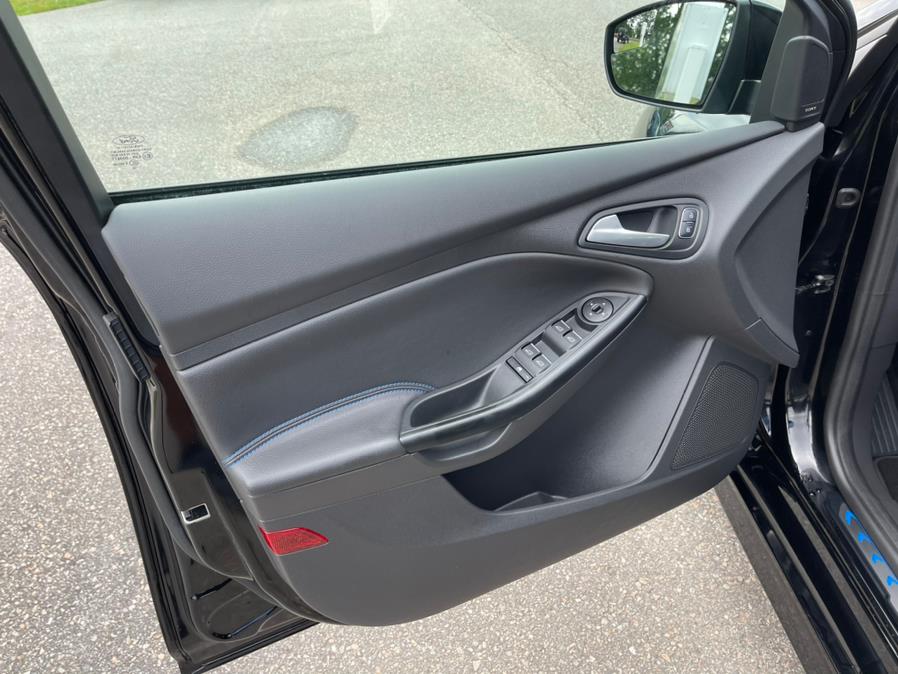 Used Ford Focus RS Hatch 2017 | Mike And Tony Auto Sales, Inc. South Windsor, Connecticut Used Ford Focus RS Hatch 2017 | Mike And Tony Auto Sales, Inc. South Windsor, Connecticut